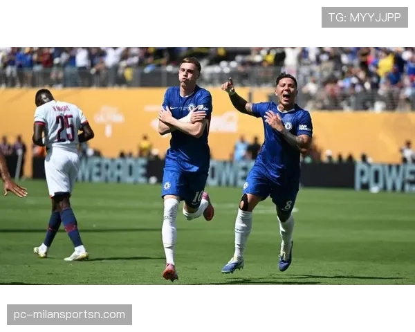 切尔西高位压迫下防线频繁暴露空间，稳定性面临考验